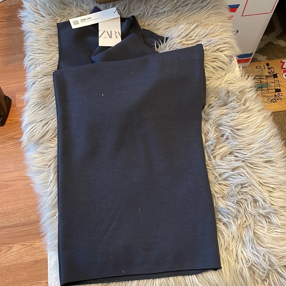 Zara - Picture 4 of 4